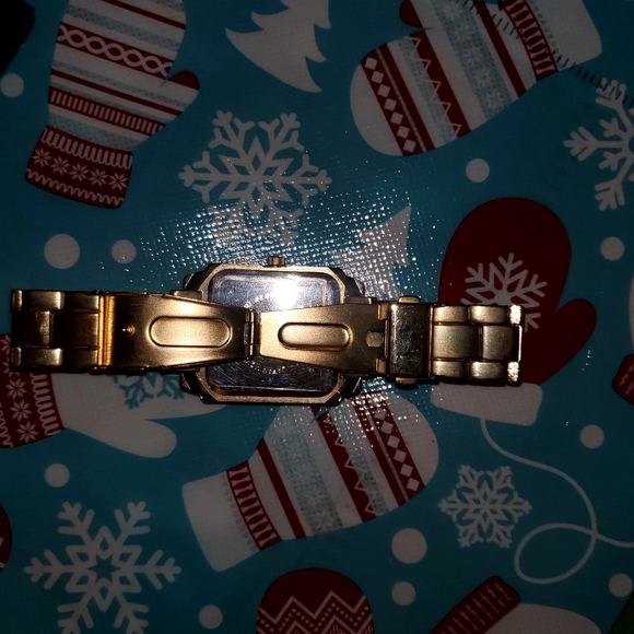 Gold Square Dial Watch - Picture 7 of 13